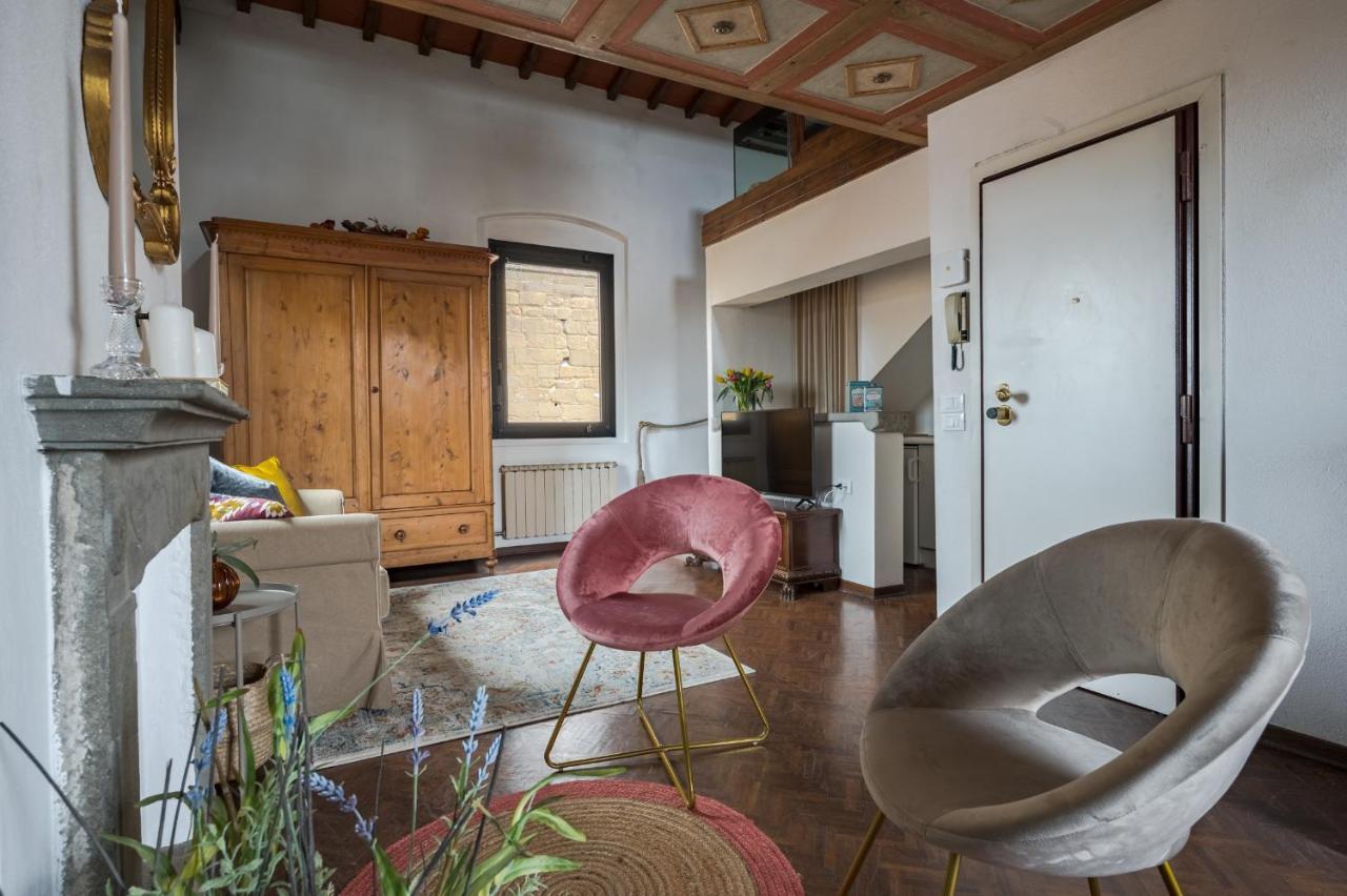 Florence Charming Apartments: Historic Attic in City Center Exterior photo